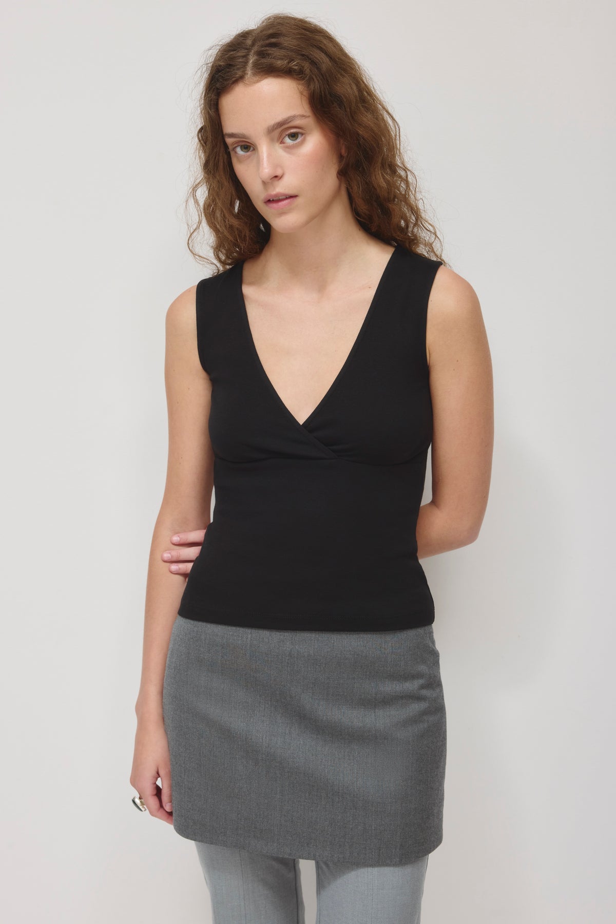 Model is 5’9” and is wearing a size XS.