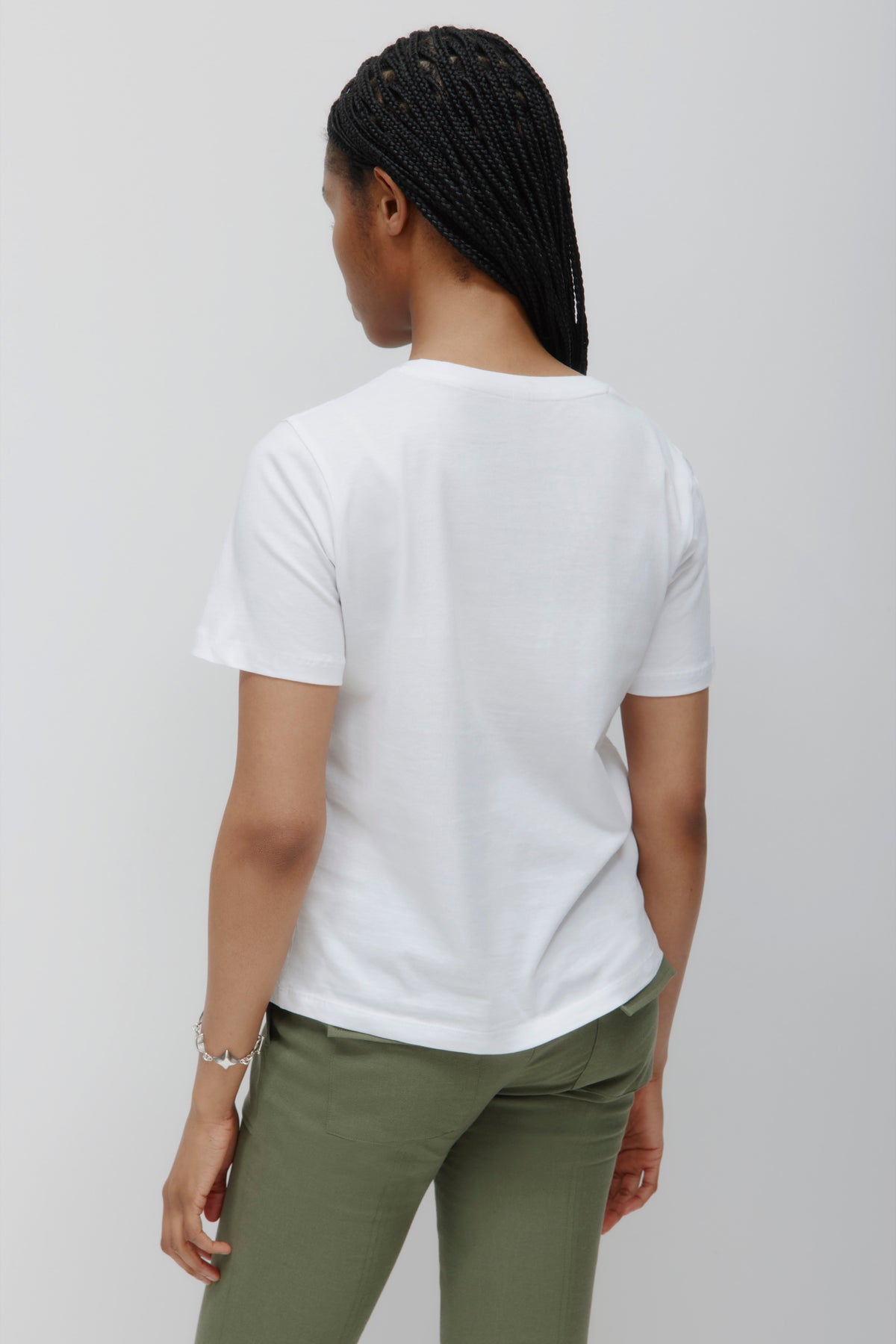 Coupe essentielle pour femmes en blanc