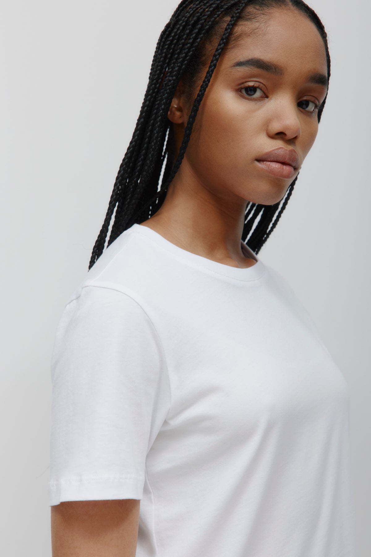 Coupe essentielle pour femmes en blanc