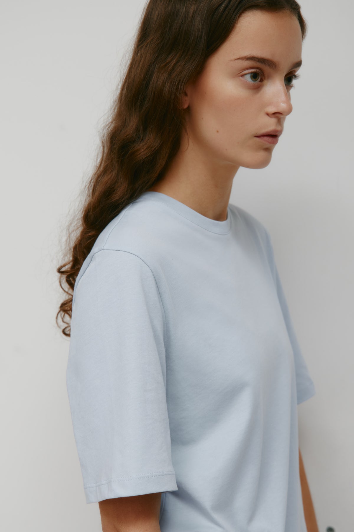 T-shirt à col rond pour femmes en aura bleue