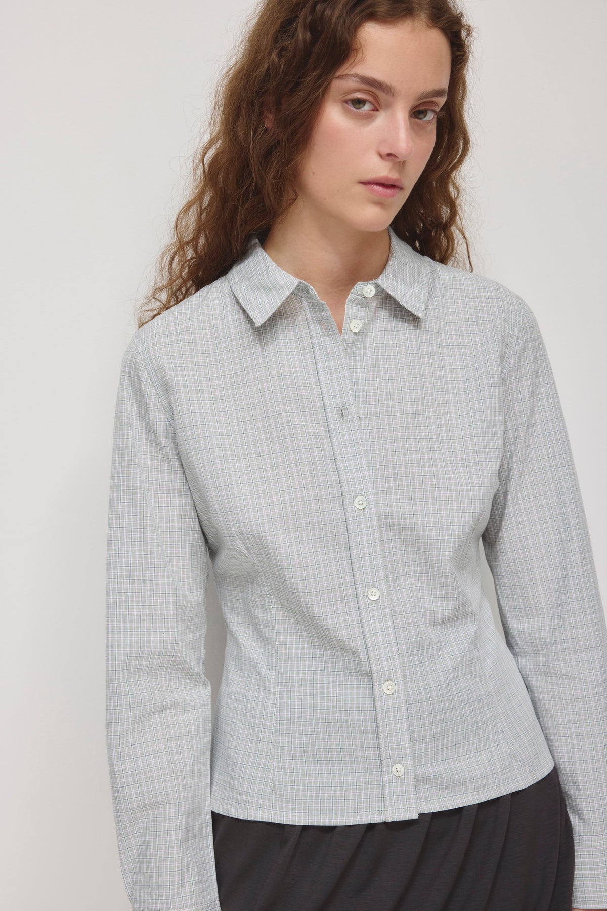 Chemise ajustée pour femme en carreaux herbe des dunes