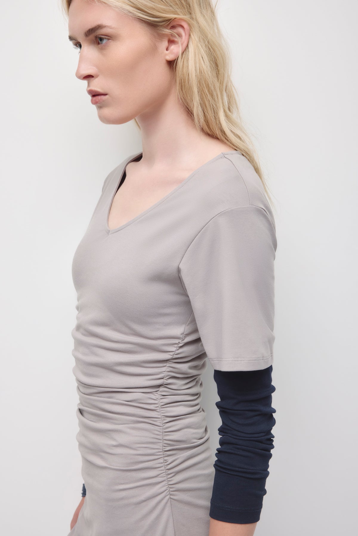 Women's Ghina V-Neck Dress in Gypsum