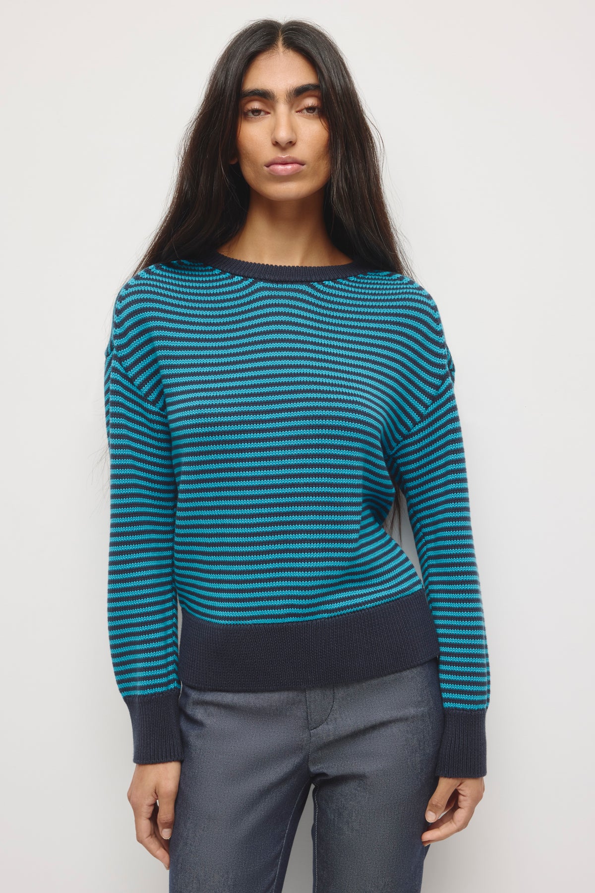 Model is 5’10" and wearing a size XS.