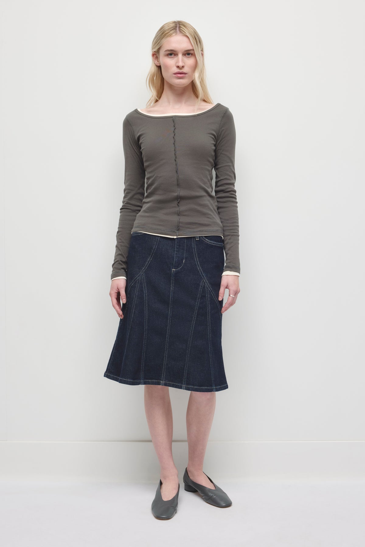 Jana Longsleeve pour femme en charcoal