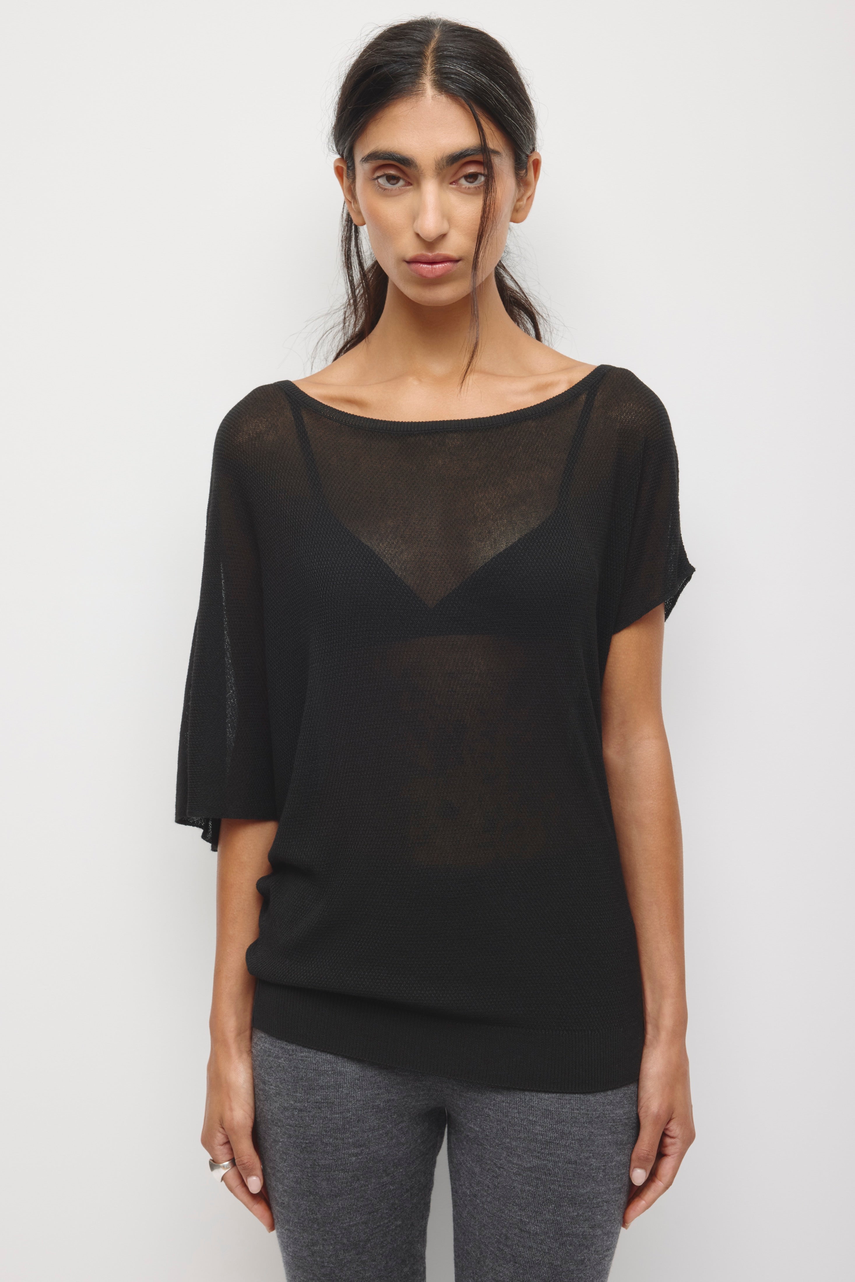 Pull Asymétrique Kenza Femme en noir