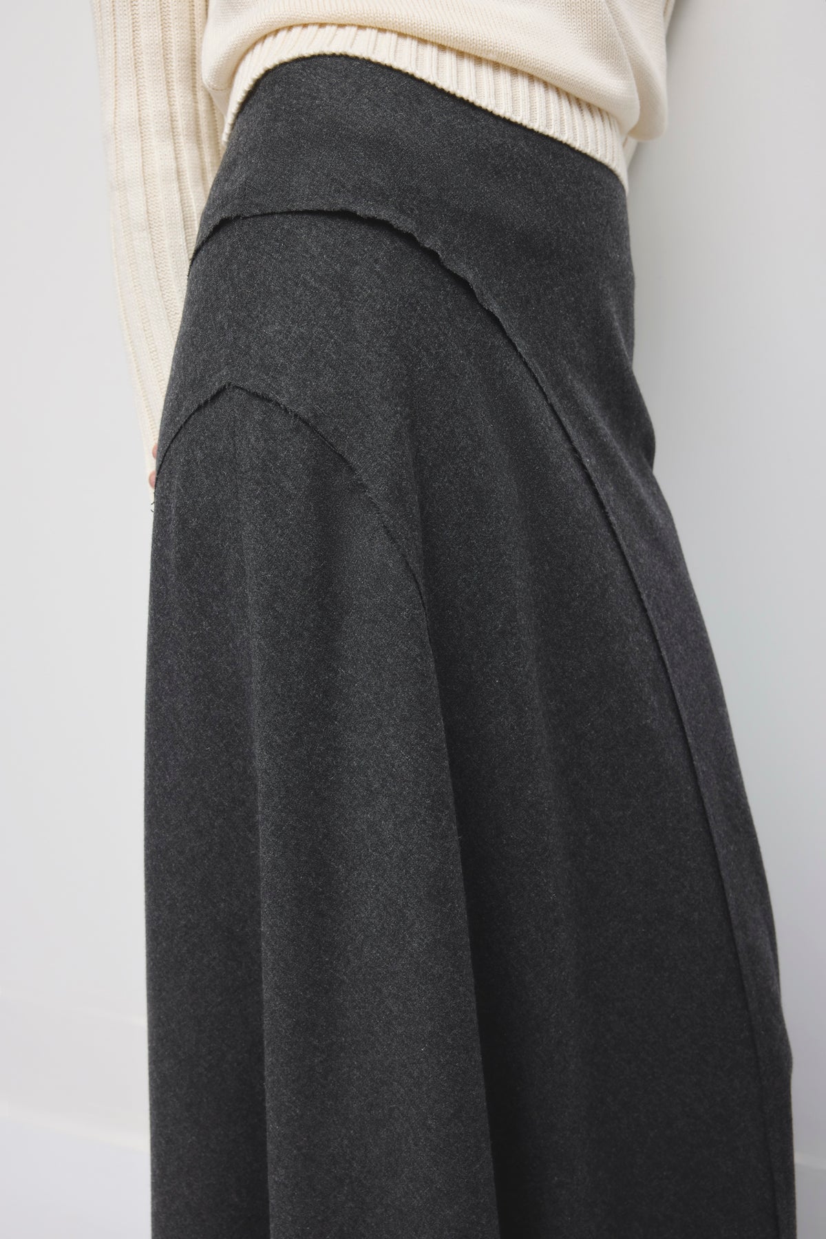 Women's Lana Skirt in Charcoal Mix