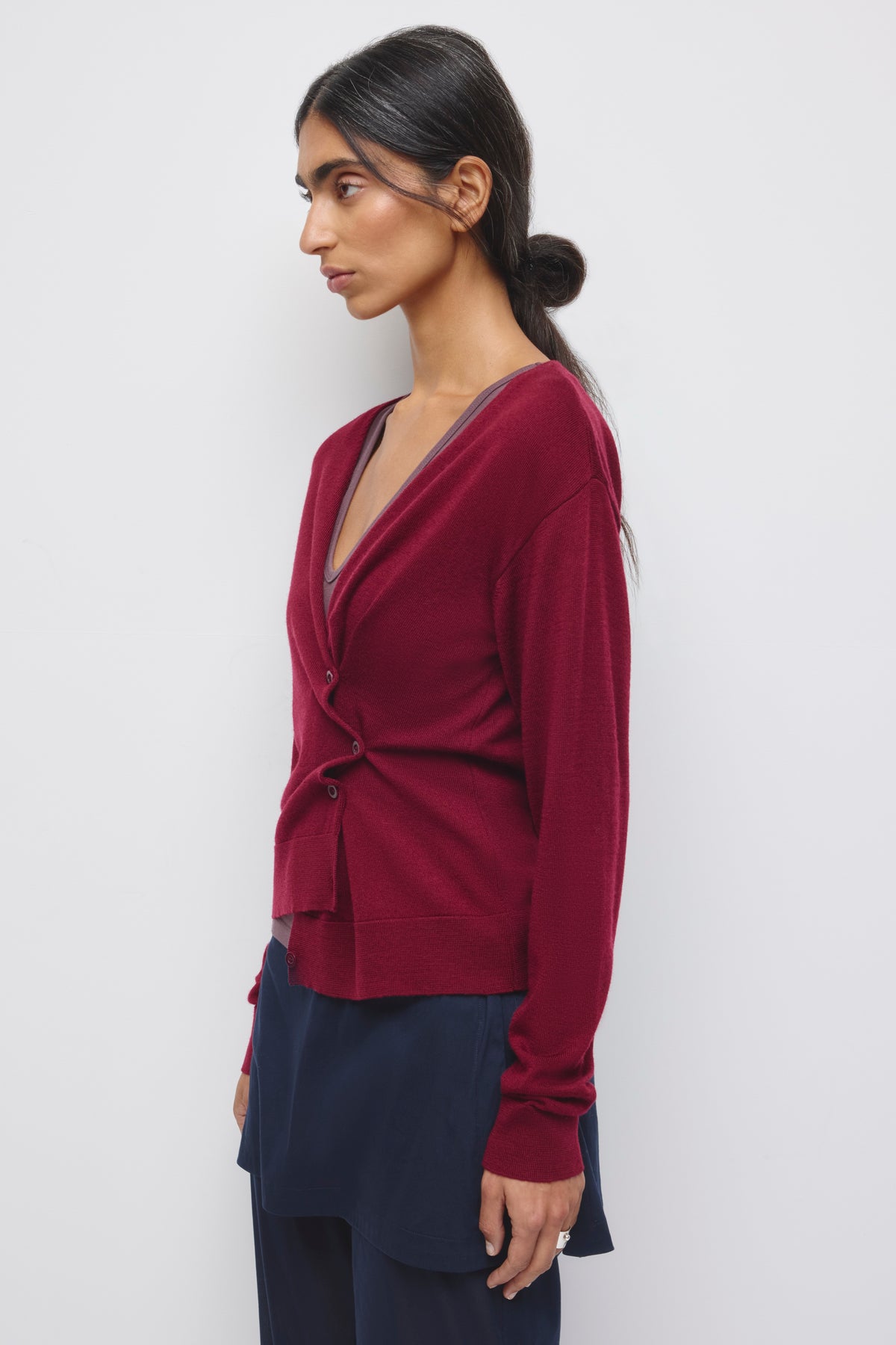 Cardigan Mona en laine mérinos pour femmes en porto tawny