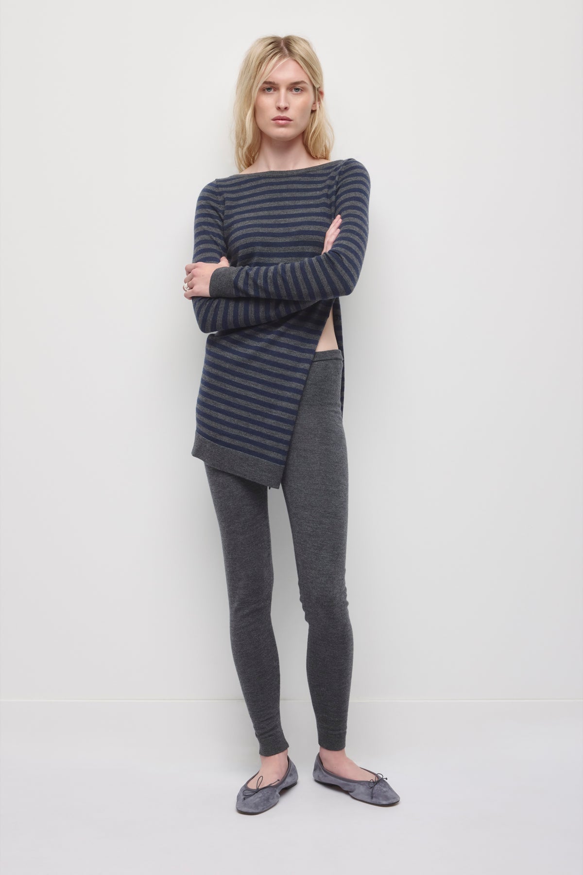 Model is 5'10" and wearing a size XS.