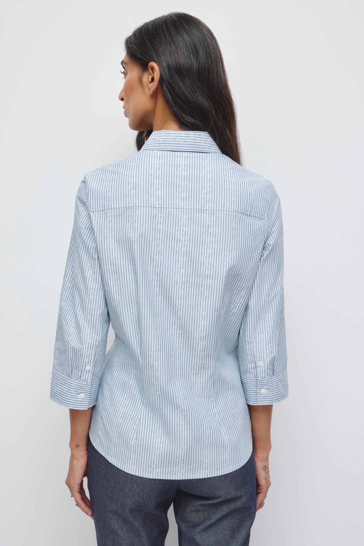 Chemise ajustée pour femme en rayures ciel d'hiver