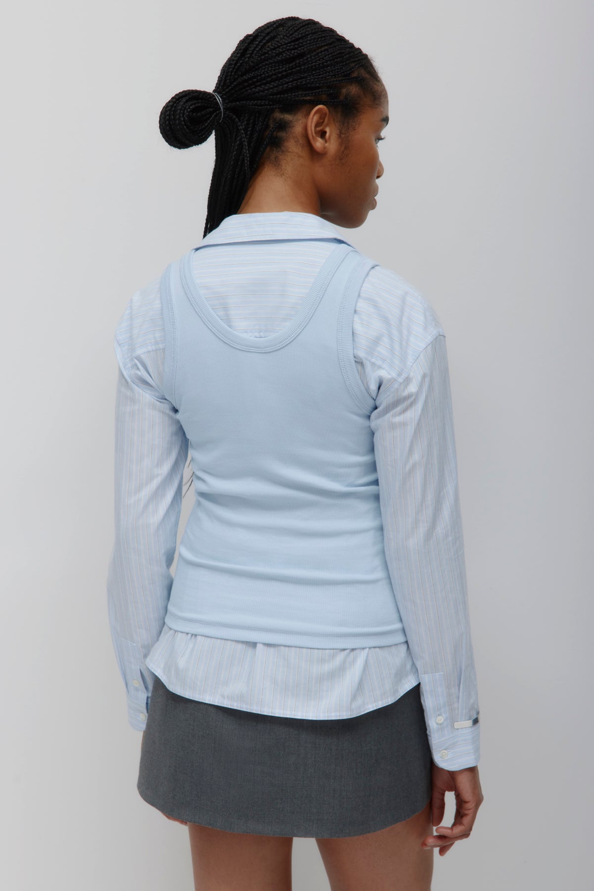 Débardeur à encolure dégagée pour femme en aura bleue