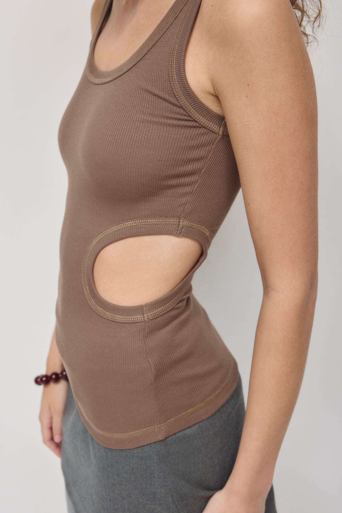 Débardeur à découpe latérale pour femme en écorce
