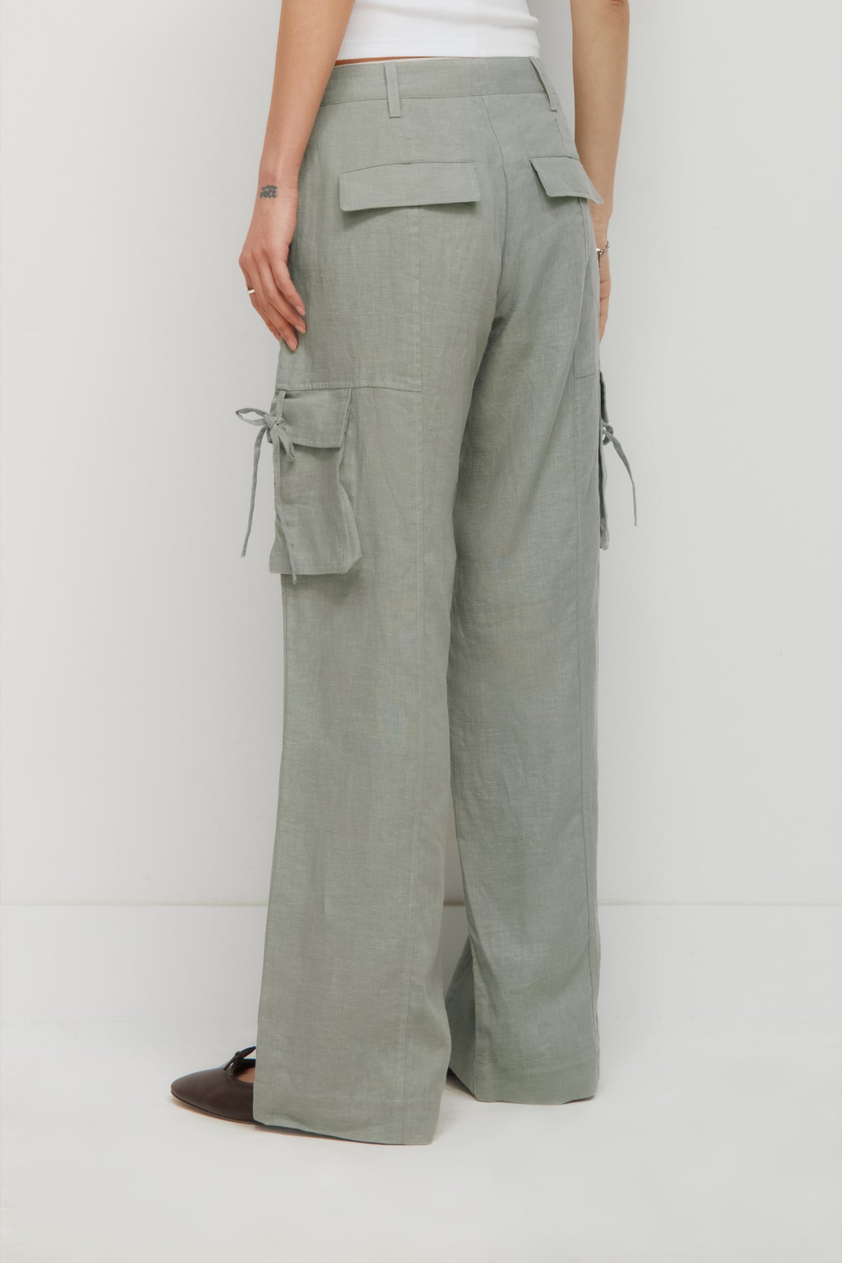 Women's Sila Linen Tie Pant in Shadow