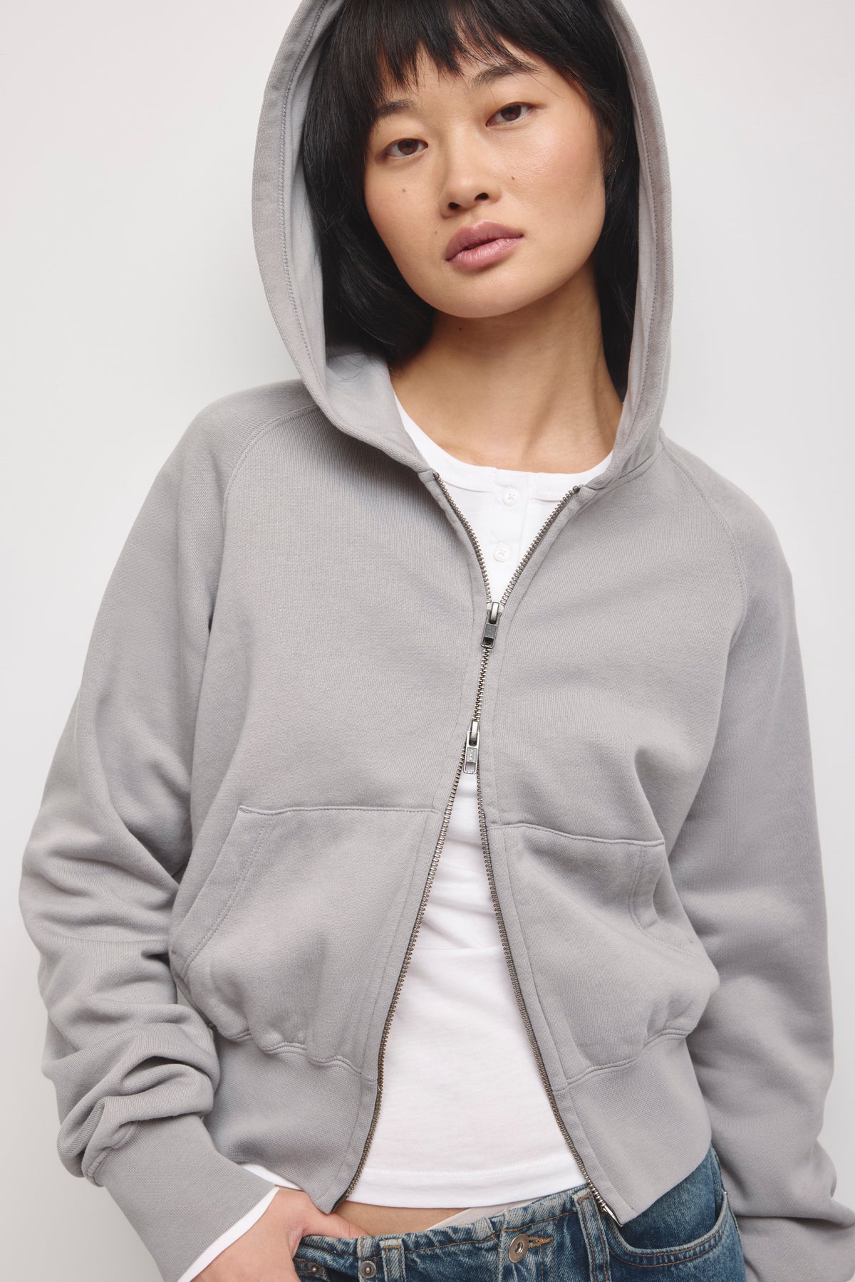 Chandail à capuchon zippé Snug pour femme en gypsum