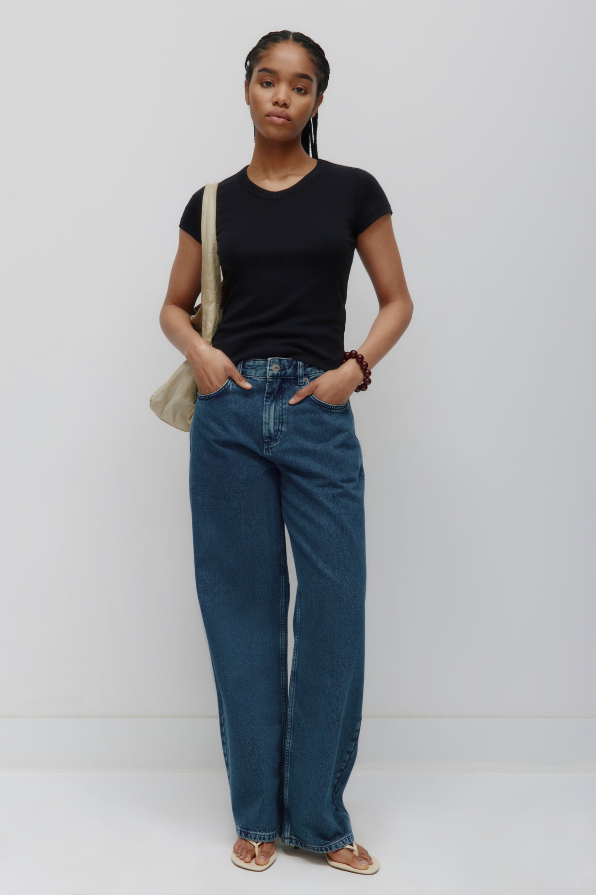 Model is 5’8” and is wearing a size 27.
