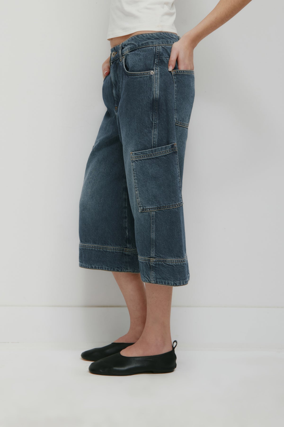 Women's Twisted Seam Long Denim Short in Vintage Wash