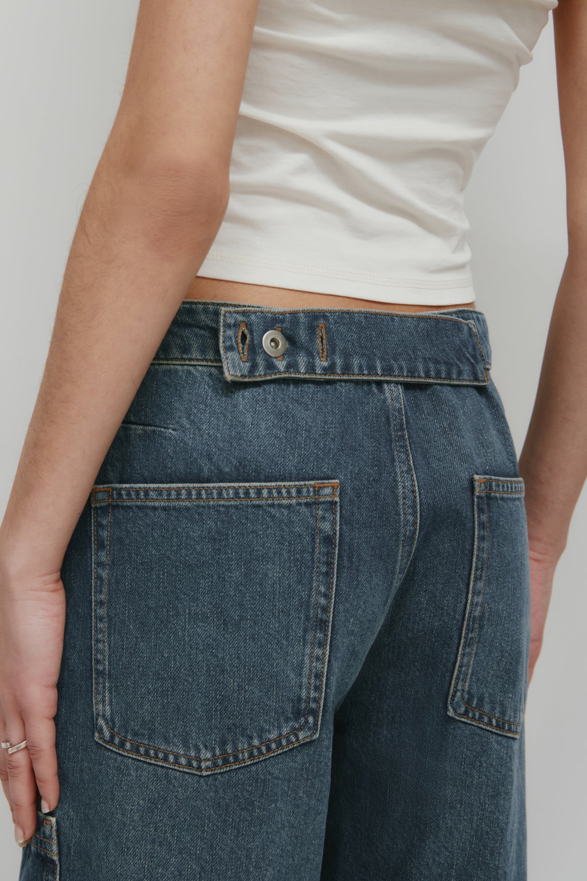 Women's Twisted Seam Long Denim Short in Vintage Wash