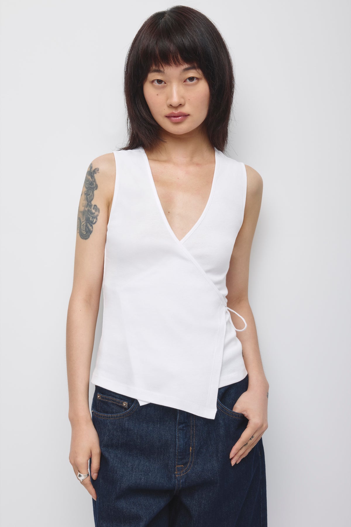Model is 5’9” and is wearing a size XS.