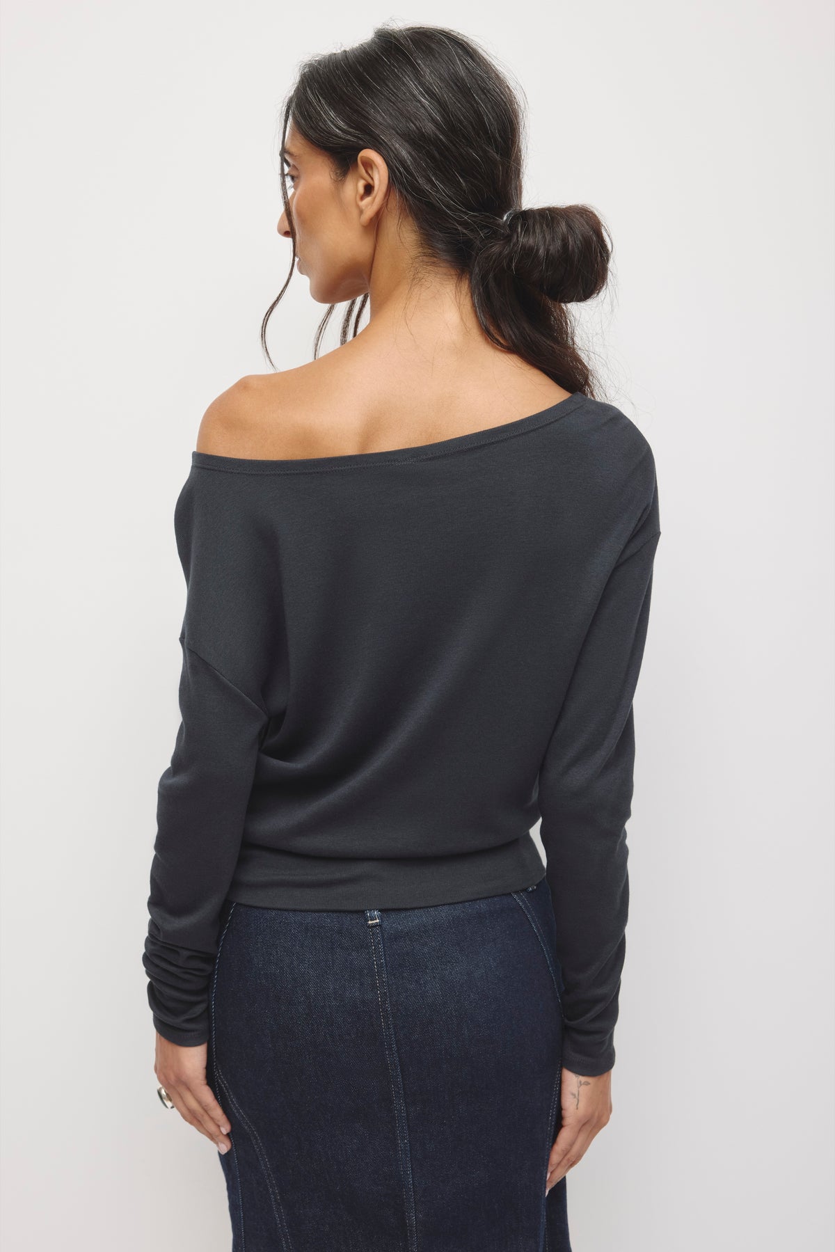T-shirt à manches longues Zahra Slouch pour femme en noir