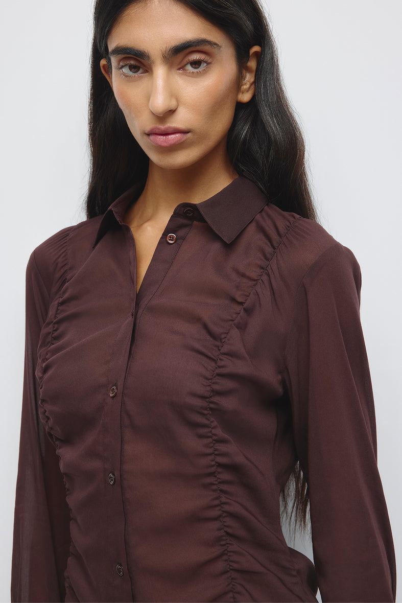 Women's Zaina Ruched Shirt in Chocolate Plum