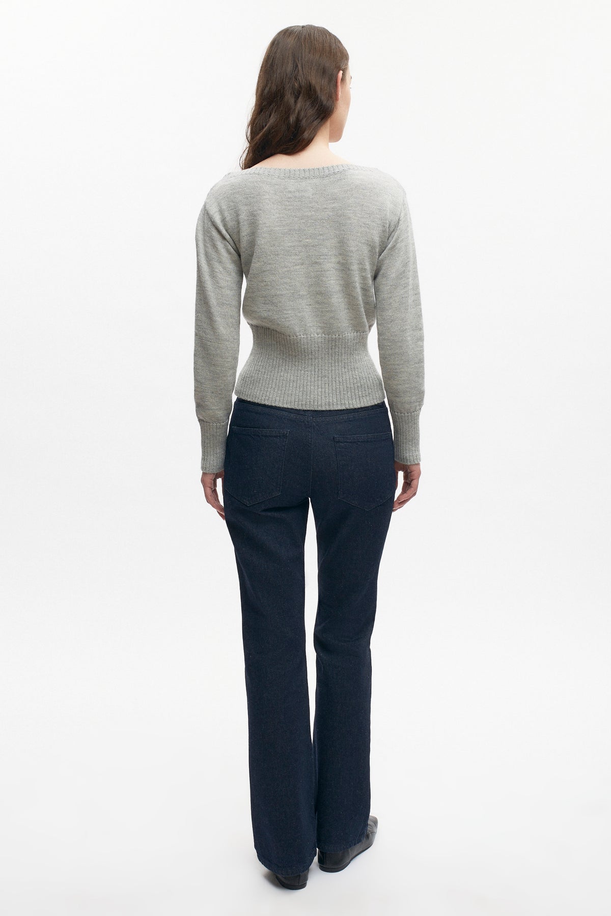 Pull à col bateau en laine mérinos pour femme en gris chiné