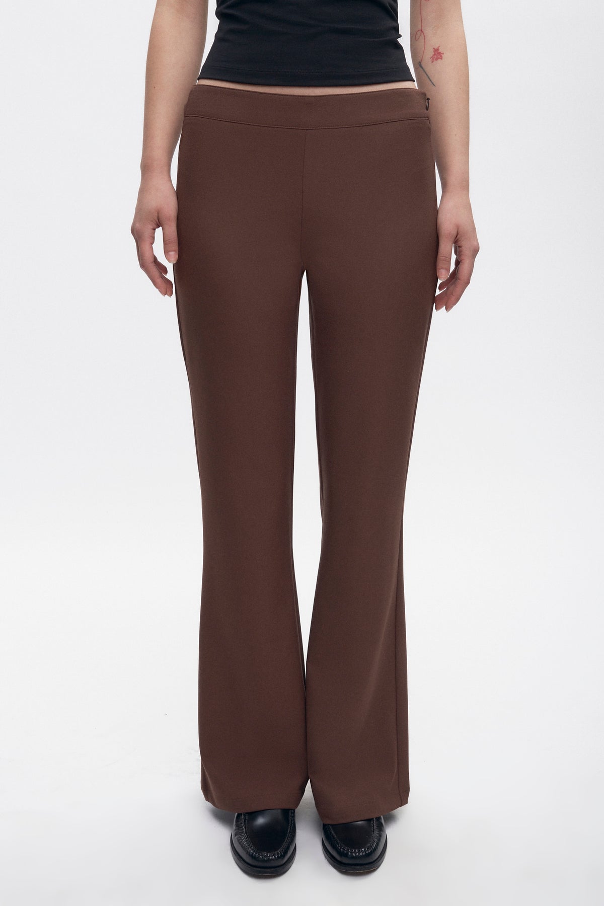 Women's Mira Flat Front Pant in Cocoa