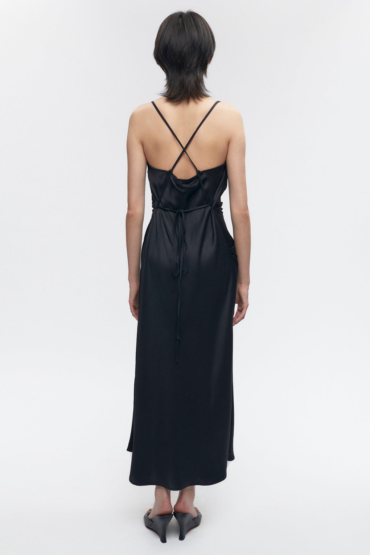 Robe Osiris pour femme en noir