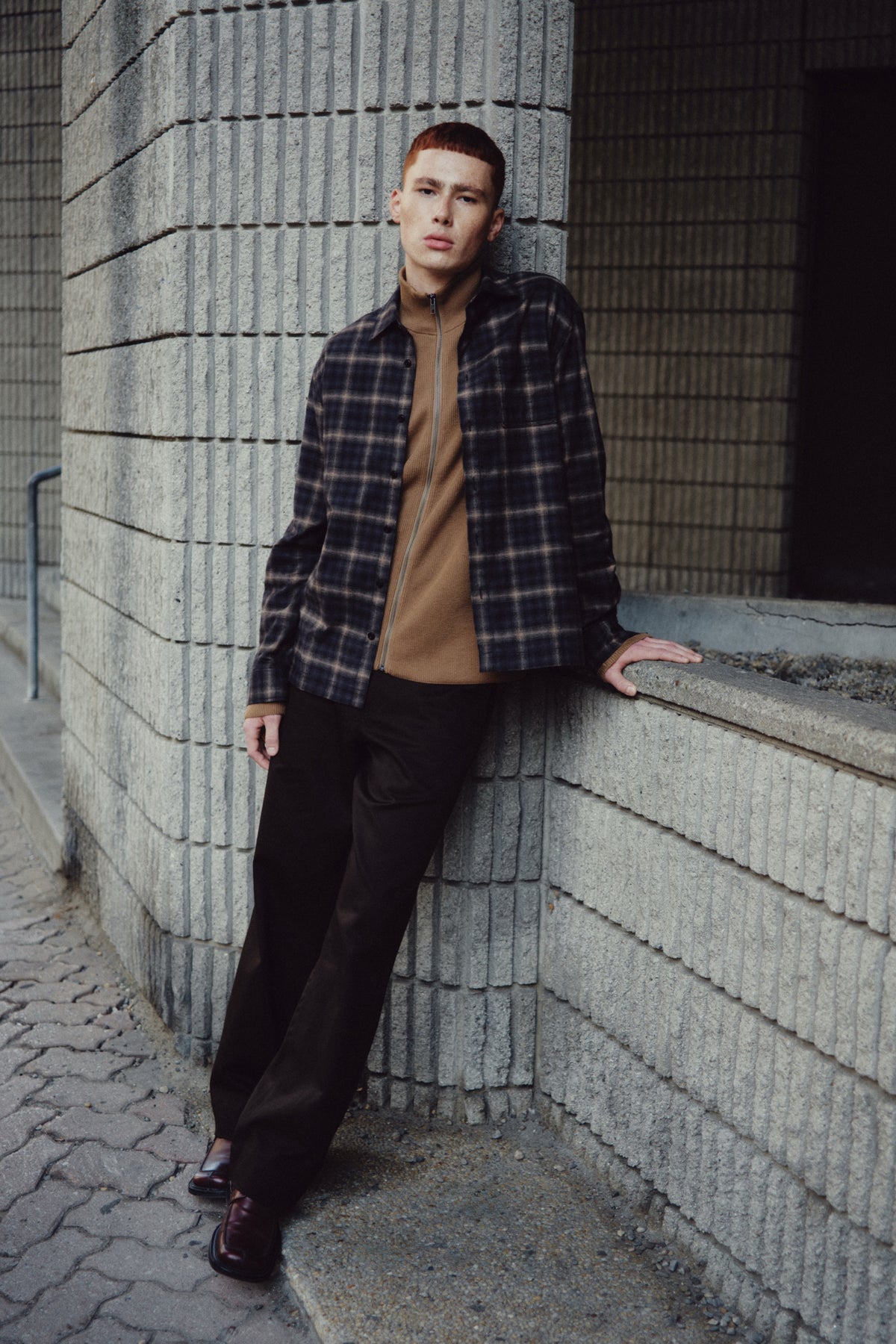 Men's Lightweight Zip Sweater in Otter