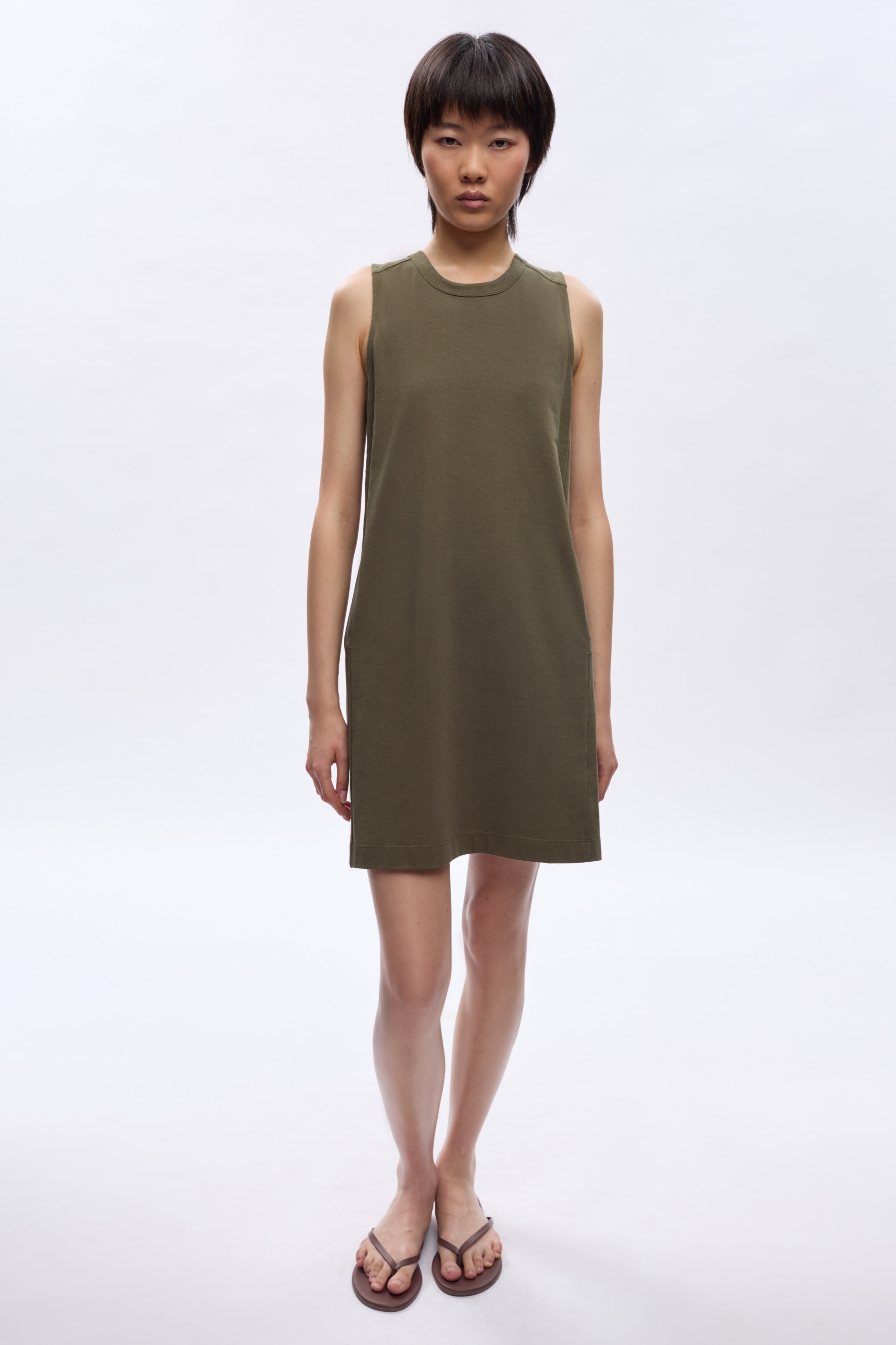 Robe débardeur pour femmes en olive