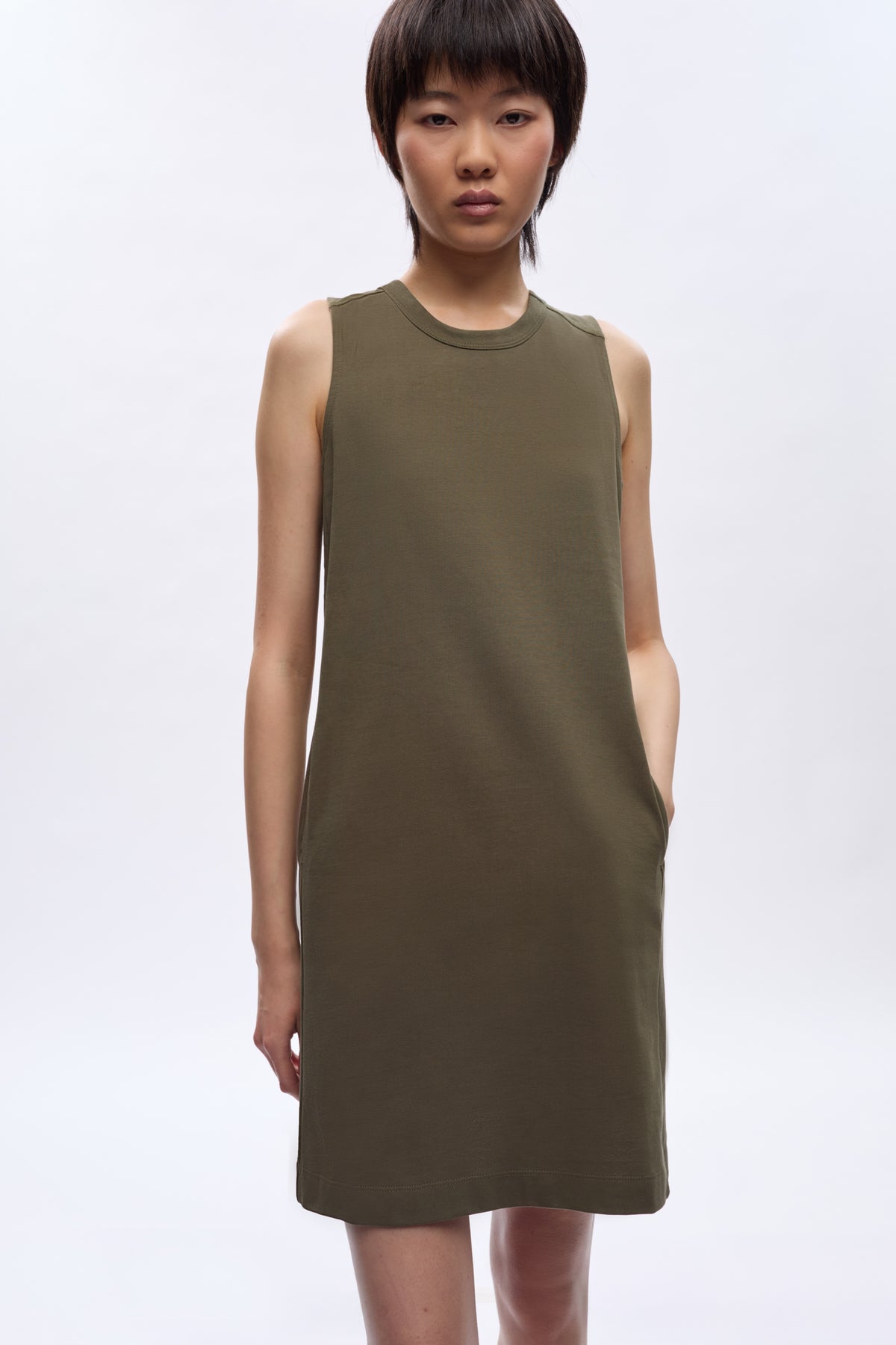 Robe débardeur pour femmes en olive