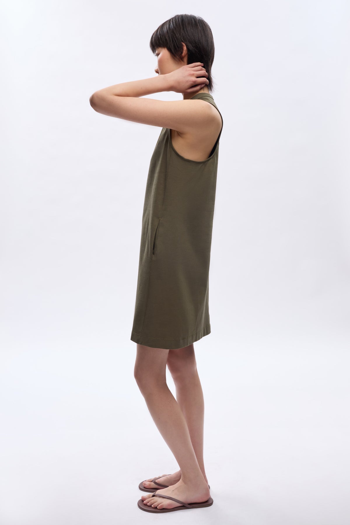 Robe débardeur pour femmes en olive