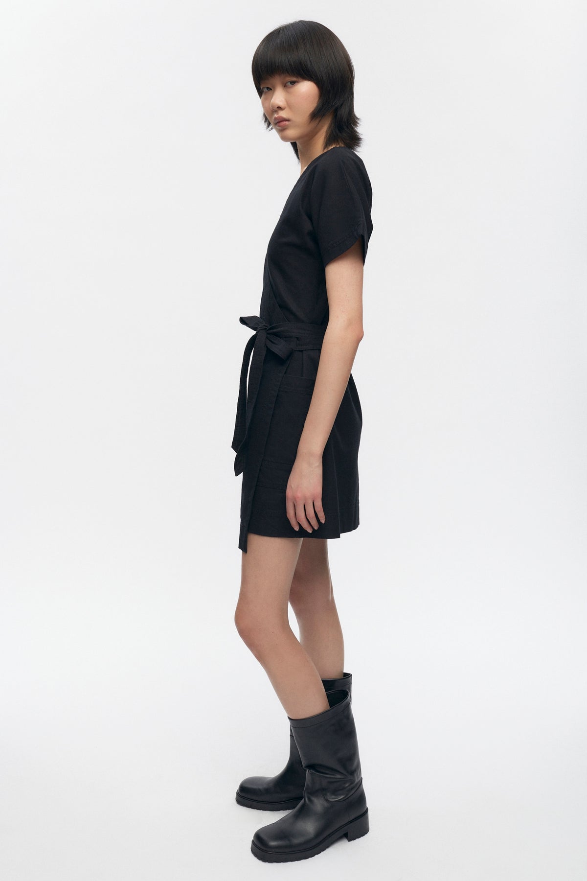 Robe portefeuille pour femmes en noir