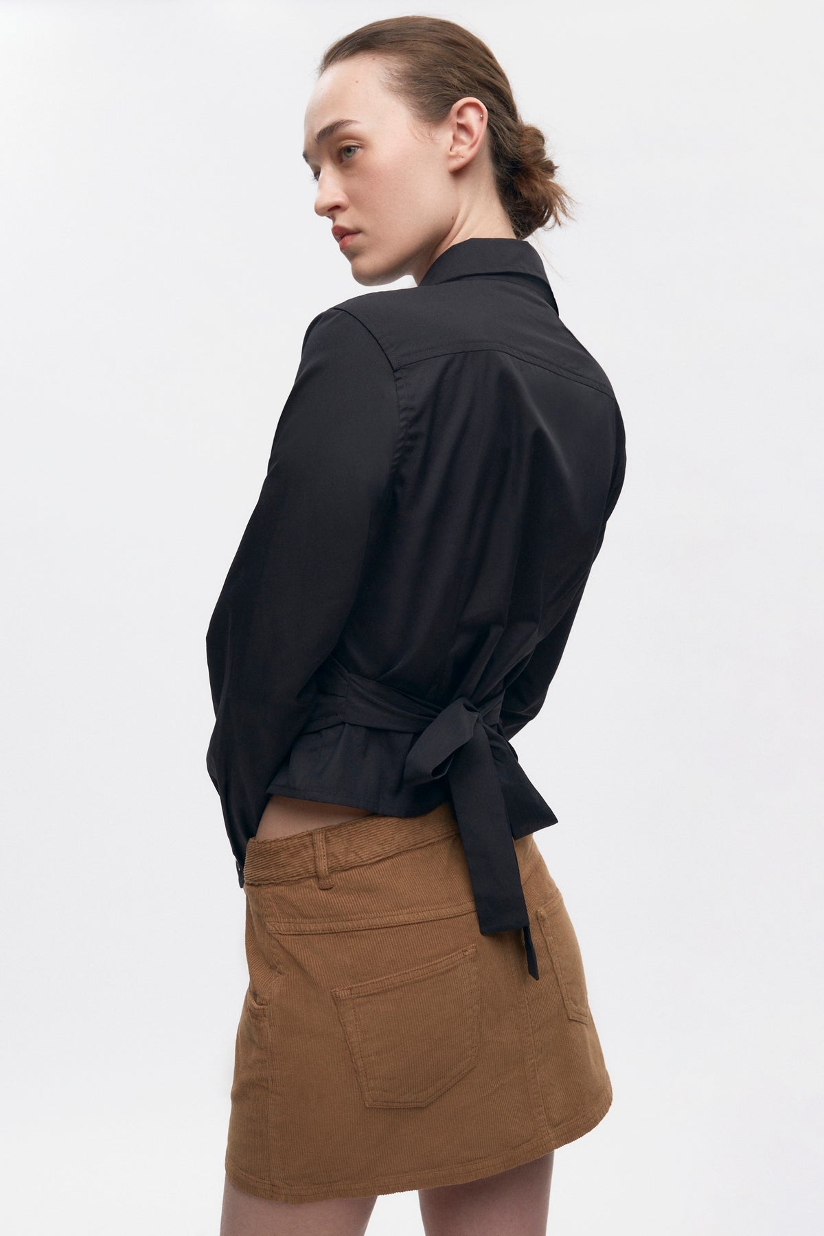 Chemise cache-cœur pour femme en noir